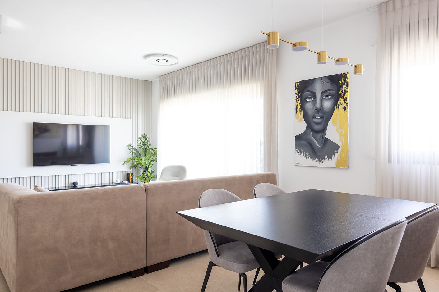 Artwork collage center